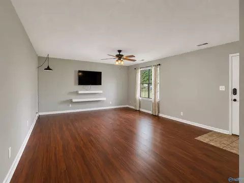 Living - 136 County Road 591, Trinity, AL 35673 photo 3 of 3