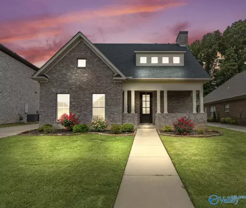 2027 Sarah Ln, Decatur, AL 35603