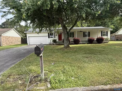 2723 Longfellow Dr, Decatur, AL 35603