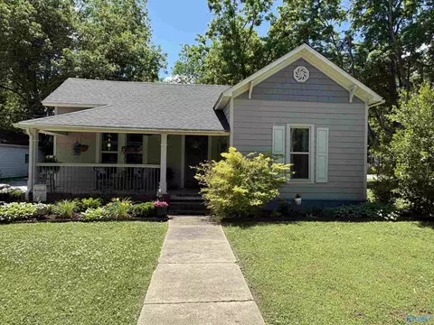 507 1st Ave, Athens, AL 35611