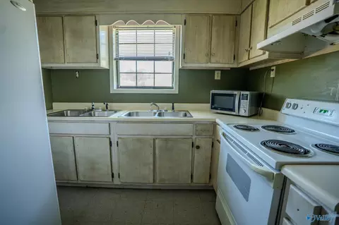 Kitchen - 6655 County Road 214, Trinity, AL 35673 photo 2 of 3