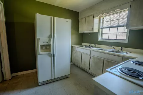 Kitchen - 6655 County Road 214, Trinity, AL 35673 photo 3 of 3