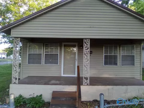 205 White St, Florence, AL 35630