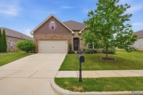 120 Fourstar Ln, Madison, AL 35757