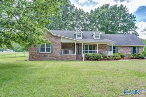 4130 Old Highway 431, Owens Cross Roads, AL 35763