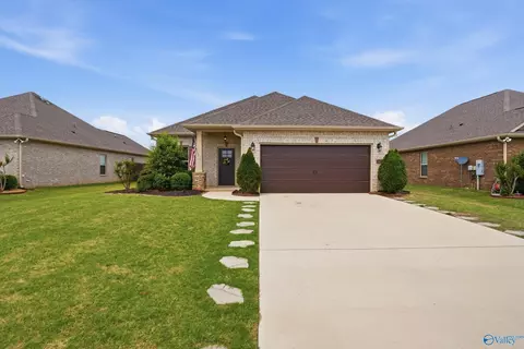 17435 Fieldway Cir, Harvest, AL 35749
