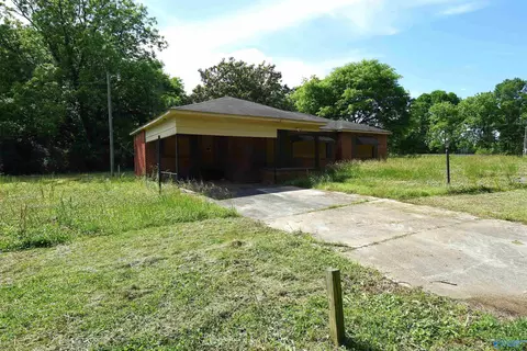 1211 23rd Ave, Decatur, AL 35601