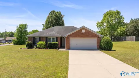 14701 Sara Beth Dr, Harvest, AL 35749