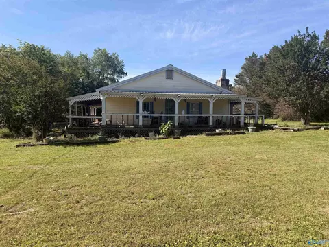 13952 Robinson Ln, Elkmont, AL 35620
