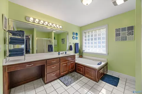 Bath - 59 Abby Rd, Grant, AL 35747 photo 2 of 2