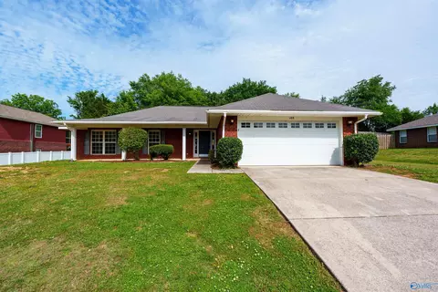 103 Harvest Glen Ln, Harvest, AL 35749