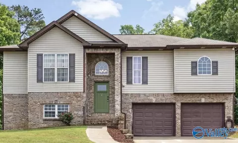 268 Cochise Cir, Hayden, AL 35079