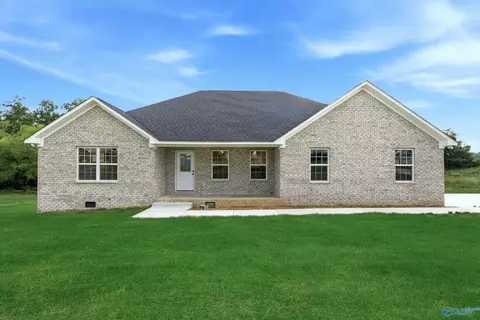 270 County Road 1982, Crossville, AL 35962