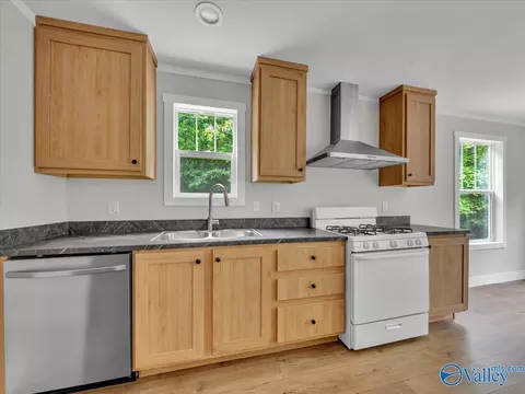 455 Range Rd, Gurley, AL 35748 photo 5