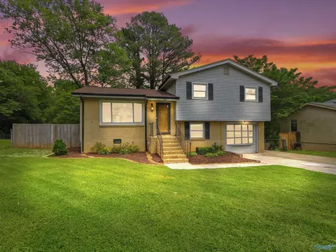 5008 Nail Rd, Huntsville, AL 35810