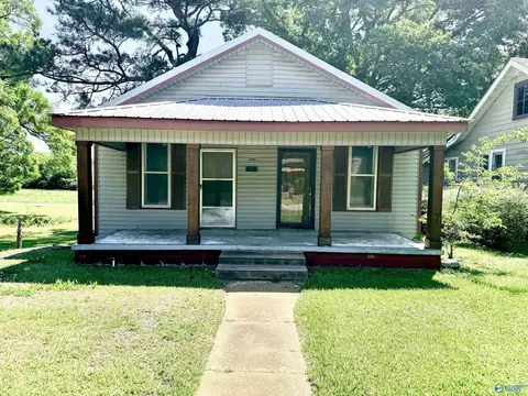 210 4th Ave, Decatur, AL 35601