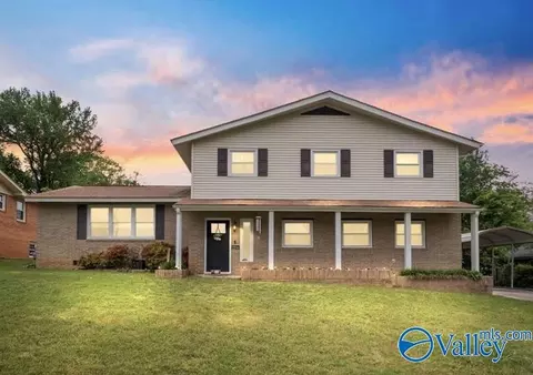 2216 Fairfax St, Huntsville, AL 35811