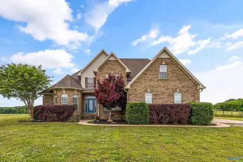 53 County Road 132, Town Creek, AL 35672