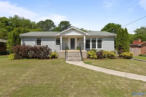 10008 Hickory Hill Ln, Huntsville, AL 35803
