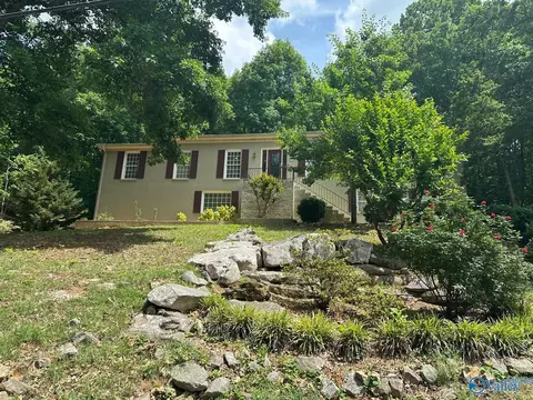 1506 NE Toney Dr, Huntsville, AL 35802