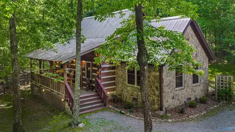 72 Road 9083, Mentone, AL 35984