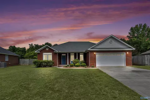 3703 Choctaw Dr, Decatur, AL 35603