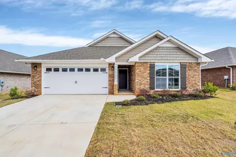 28931 Nature Trail Dr, Harvest, AL 35749