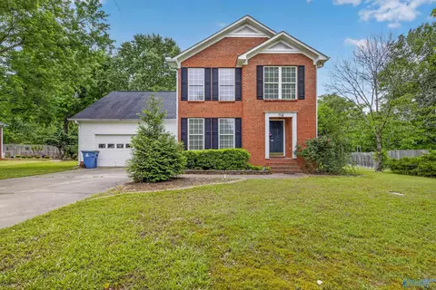 114 Royal Troon Dr, Rainbow City, AL 35906