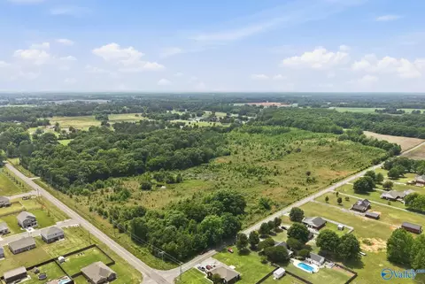 18285 Wells Rd, Athens, AL 35613