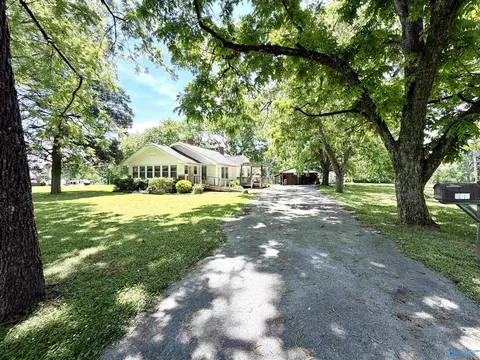 105 Rollingview St, Gadsden, AL 35903