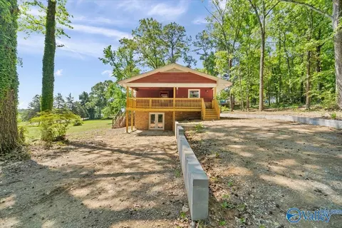 Exterior - 112 N Greenway Dr, Trinity, AL 35673 photo 7 of 10
