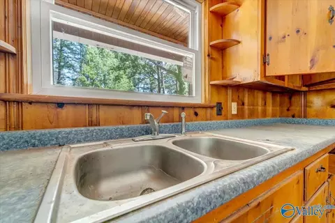 Kitchen - 112 N Greenway Dr, Trinity, AL 35673 photo 4 of 5
