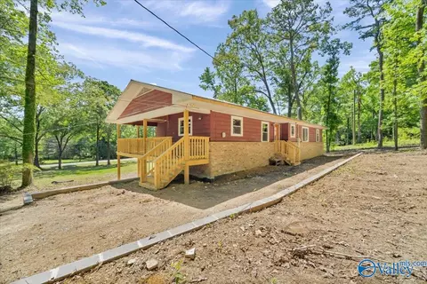 Exterior - 112 N Greenway Dr, Trinity, AL 35673 photo 6 of 10