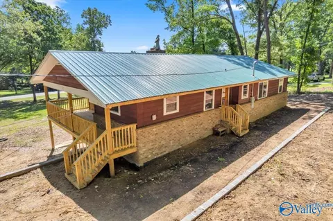 Exterior - 112 N Greenway Dr, Trinity, AL 35673 photo 9 of 10