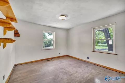 Bedroom - 112 N Greenway Dr, Trinity, AL 35673 photo 4 of 5