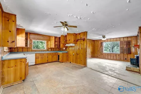 Kitchen - 112 N Greenway Dr, Trinity, AL 35673 photo 2 of 5