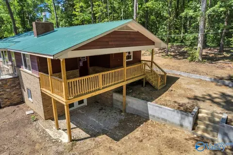 Exterior - 112 N Greenway Dr, Trinity, AL 35673 photo 8 of 10