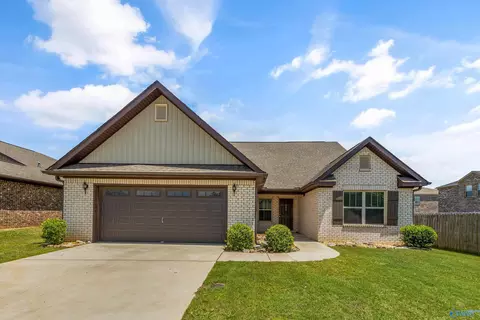 257 Fenrose Dr, Harvest, AL 35749