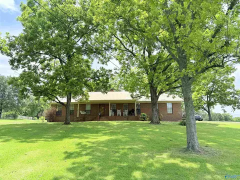 2143 Union Grove Rd, Guntersville, AL 35976