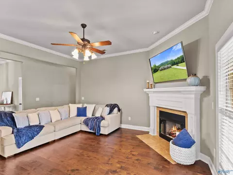 Living - 134 Grayson St, Gurley, AL 35748 photo 3 of 3