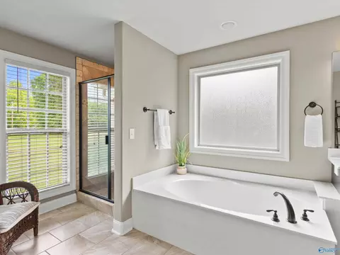 Bath - 134 Grayson St, Gurley, AL 35748 photo 2 of 3