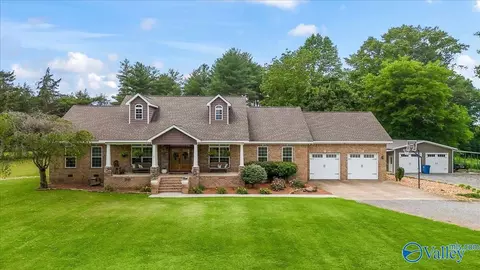 162 Allison Rd, Albertville, AL 35950