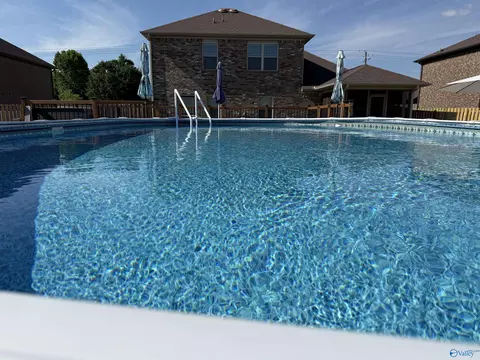 992 Yarbrough Rd, Harvest, AL 35749