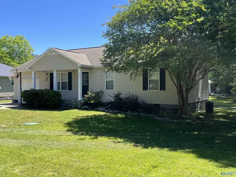 900 Taylor Rd, Glencoe, AL 35905