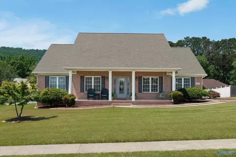 120 Ada Dr, Owens Cross Roads, AL 35763