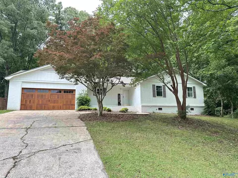 4089 Skylark Cir, Southside, AL 35907