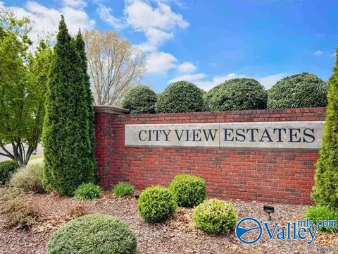 2021 Englewood Pl, Decatur, AL 35603