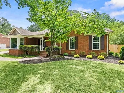 Exterior - 140 Steele Dr, Madison, AL 35758 photo 2 of 4