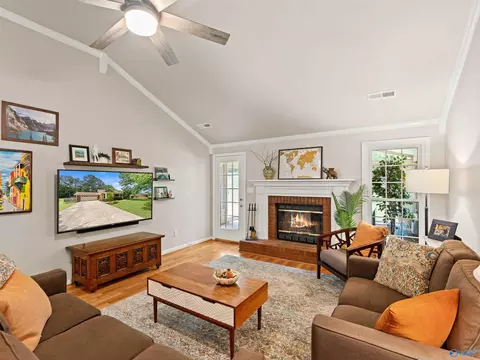 Living - 140 Steele Dr, Madison, AL 35758 photo 3 of 4