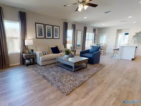 Living - 1057 John Ave, Trinity, AL 35673 photo 4 of 7